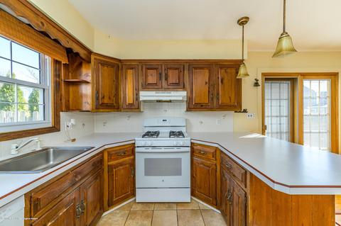 925 Wall Rd, Spring Lake Heights, NJ 07762 photo 11