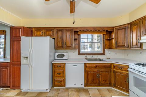925 Wall Rd, Spring Lake Heights, NJ 07762 photo 10