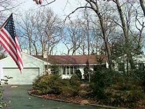 636 Oceanview Rd, Brielle, NJ 08730 photo 1