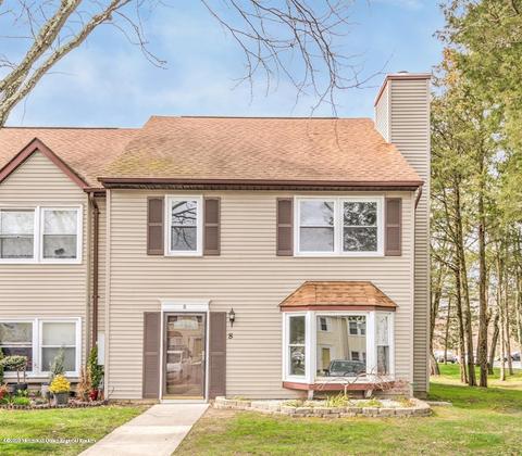 8 Colonial Ct, Jackson, NJ 08527 photo 1
