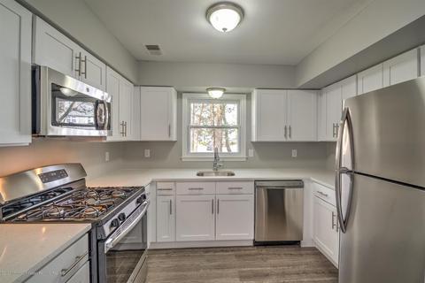 8 Colonial Ct, Jackson, NJ 08527 photo 13