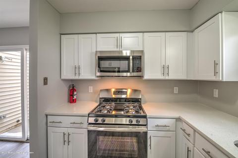 8 Colonial Ct, Jackson, NJ 08527 photo 14