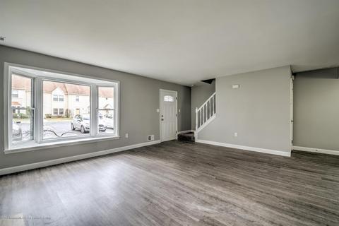 8 Colonial Ct, Jackson, NJ 08527 photo 7