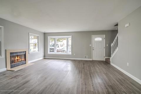 8 Colonial Ct, Jackson, NJ 08527 photo 5