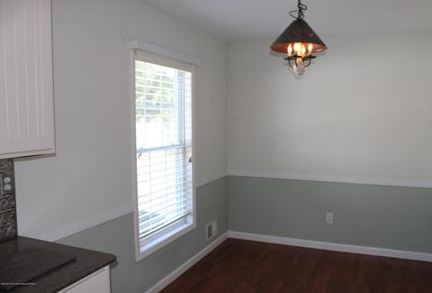 18 Elm Pl, Matawan, NJ 07747 photo 9