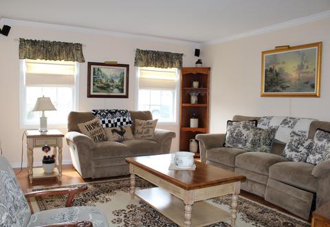 18 Elm Pl, Matawan, NJ 07747 photo 4