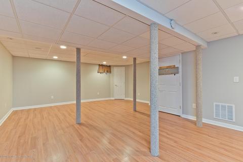 16 Arrowsmith Ct, Matawan, NJ 07747 photo 23