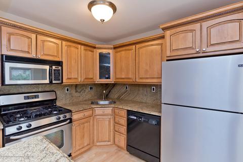 16 Arrowsmith Ct, Matawan, NJ 07747 photo 12