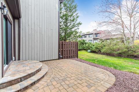 16 Arrowsmith Ct, Matawan, NJ 07747 photo 27