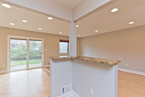 16 Arrowsmith Ct, Matawan, NJ 07747 photo 13