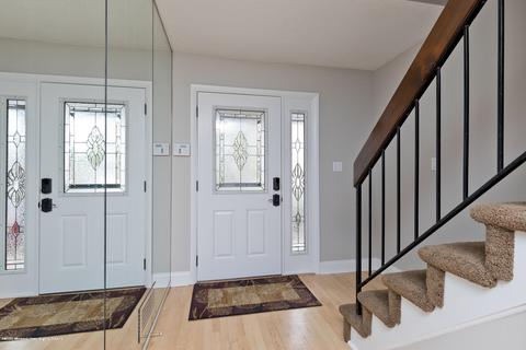 16 Arrowsmith Ct, Matawan, NJ 07747 photo 6