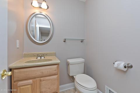 16 Arrowsmith Ct, Matawan, NJ 07747 photo 14