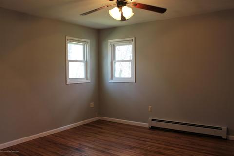 576 Oak Tree Ln, Jackson, NJ 08527 photo 7