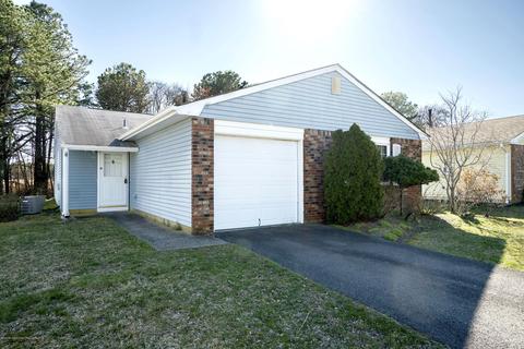 44 Compass Ave, Brick, NJ 08723 photo 2