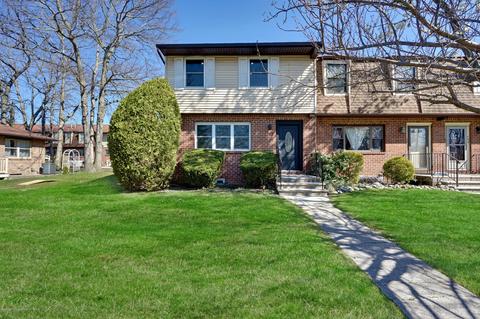 702 Christopher Ct, Brick, NJ 08724 photo 4