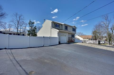 360 Delaware Dr, Brick, NJ 08723 photo 3