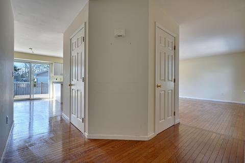 360 Delaware Dr, Brick, NJ 08723 photo 4