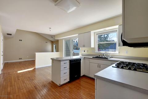 360 Delaware Dr, Brick, NJ 08723 photo 8