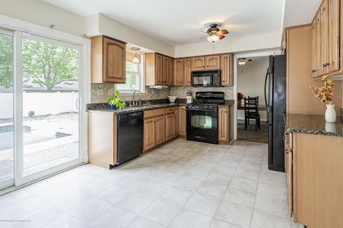 826 Applegate Ave, Brick, NJ 08723 photo 6
