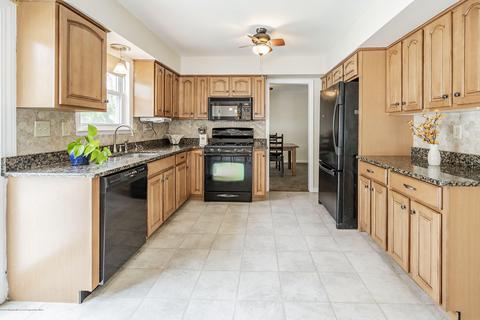 826 Applegate Ave, Brick, NJ 08723 photo 5
