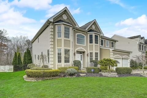 10 Trumbull Ct, Jackson, NJ 08527 photo 2