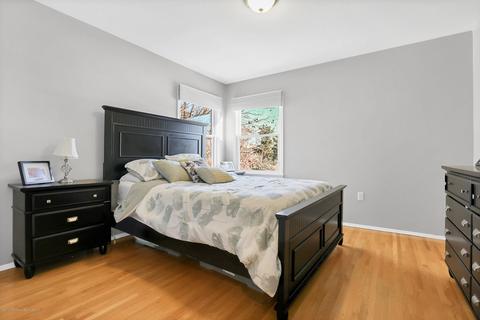 31 Mathiasen Pl, Matawan, NJ 07747 photo 26