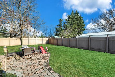 31 Mathiasen Pl, Matawan, NJ 07747 photo 4