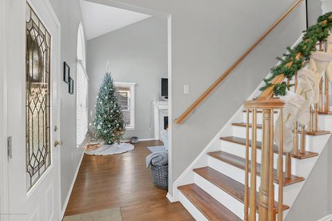 31 Mathiasen Pl, Matawan, NJ 07747 photo 9