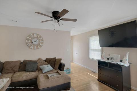 589 Vaughn Ave, Forked River, NJ 08731 photo 9