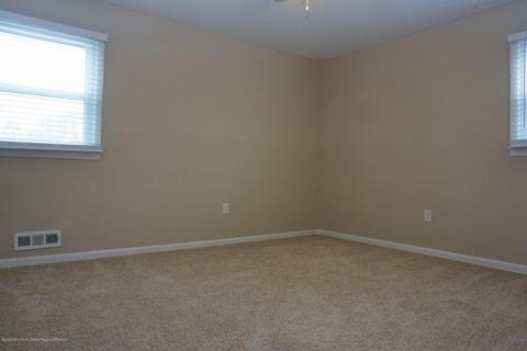 74 Nottingham Dr, Brick, NJ 08724 photo 9