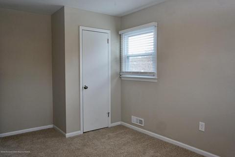 74 Nottingham Dr, Brick, NJ 08724 photo 8