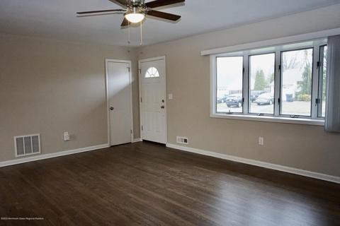74 Nottingham Dr, Brick, NJ 08724 photo 2