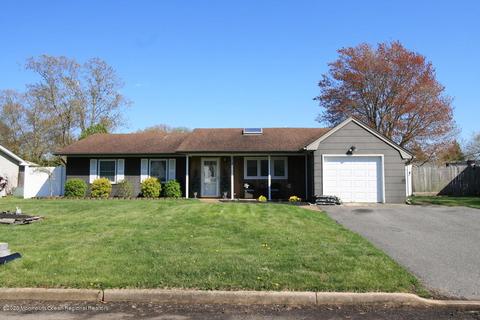 304 6th St, Waretown, NJ 08758 photo 2