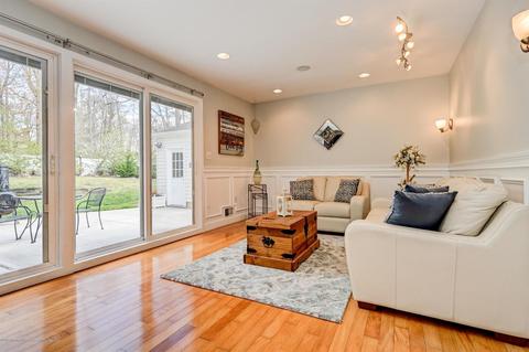 8 Sutton Ct, Matawan, NJ 07747 photo 16