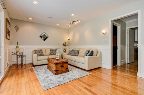 8 Sutton Ct, Matawan, NJ 07747 photo 17