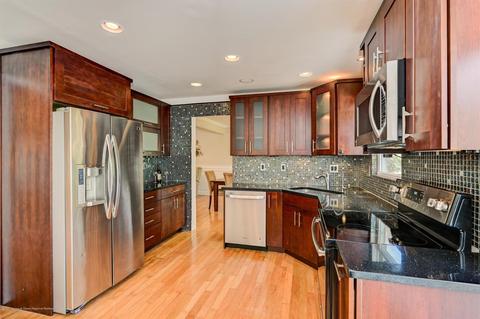8 Sutton Ct, Matawan, NJ 07747 photo 12