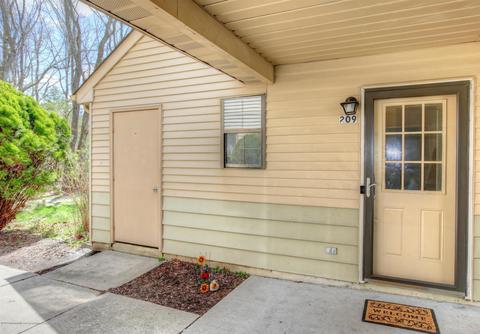 209 Daisy Ct, Jackson, NJ 08527 photo 2