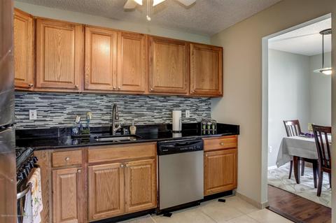 209 Daisy Ct, Jackson, NJ 08527 photo 7