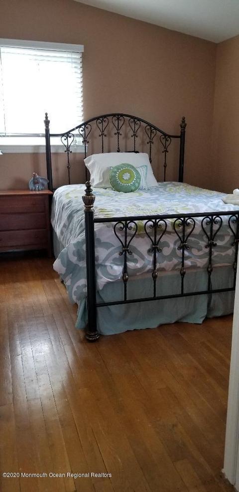 5 Heather Dr, Old Bridge, NJ 08857 photo 4
