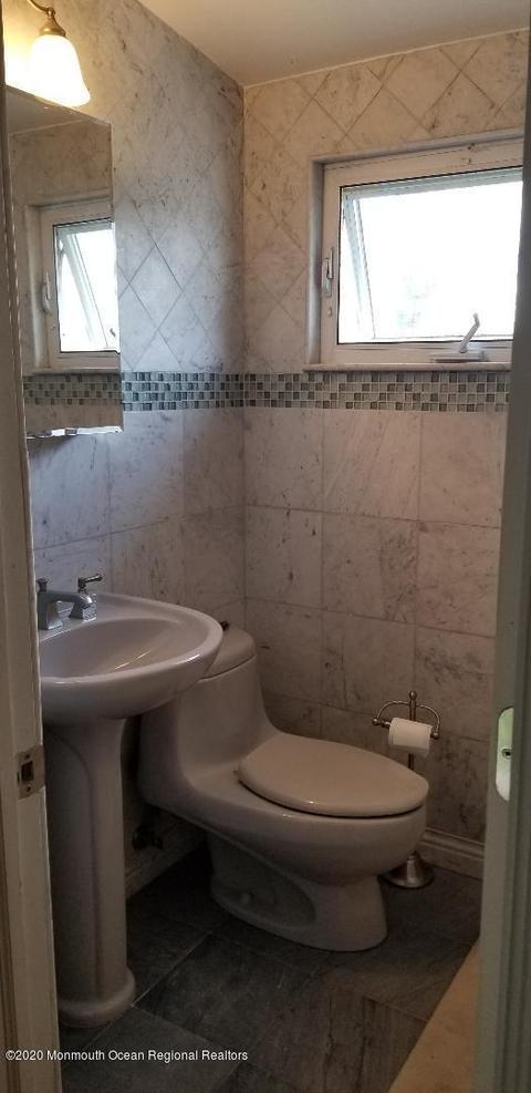 5 Heather Dr, Old Bridge, NJ 08857 photo 2