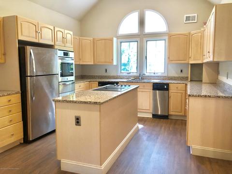 403 Clark Dr, Brick, NJ 08724 photo 4