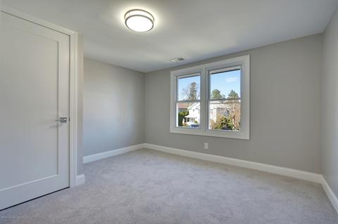 647 Park Ave, Brielle, NJ 08730 photo 17