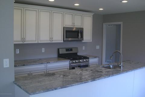324 Wainwright St, Forked River, NJ 08731 photo 9
