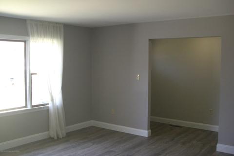 324 Wainwright St, Forked River, NJ 08731 photo 4