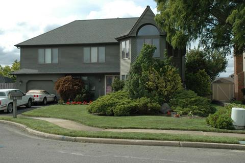 44 Florence Ct, Toms River, NJ 08753
