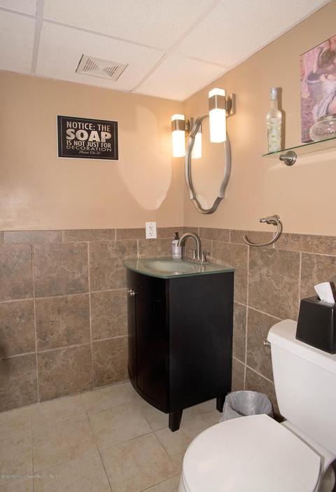 61 Harrison Pl, Parlin, NJ 08859 photo 16