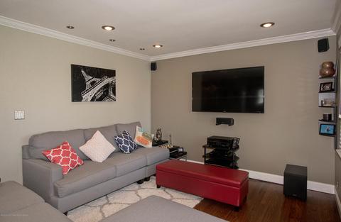 61 Harrison Pl, Parlin, NJ 08859 photo 6