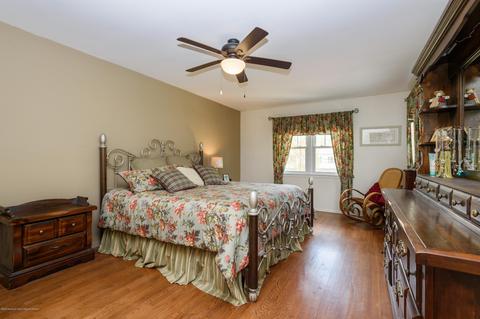 20 Marc Dr, Matawan, NJ 07747 photo 11