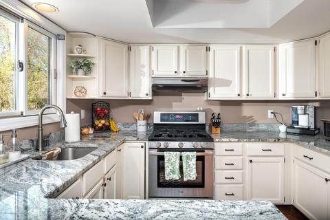40 Maple St, Waretown, NJ 08758 photo 9