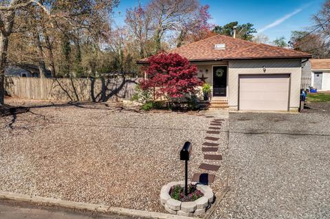 40 Maple St, Waretown, NJ 08758 photo 2
